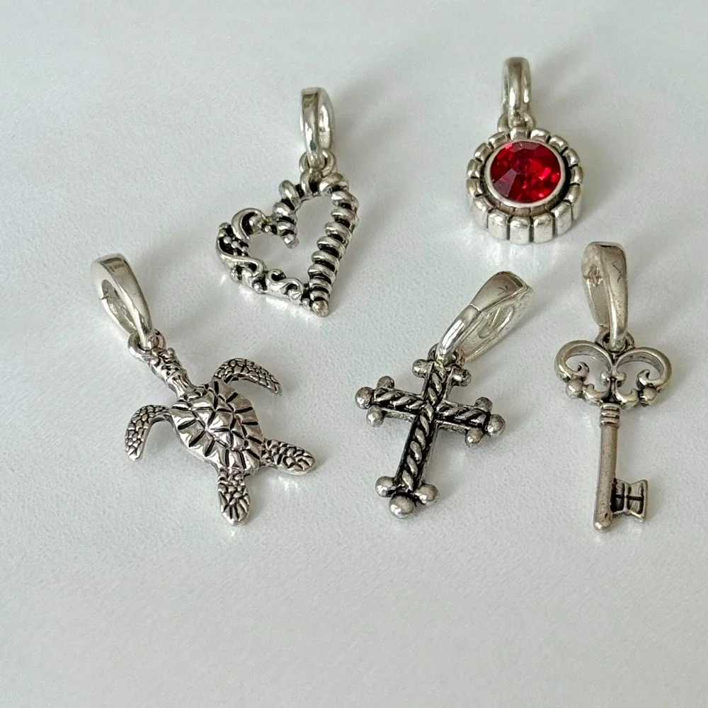 Set‎ of 5 Clip On Charms Silver Tone Heart, Cross Turtle Key Flower Jewelry